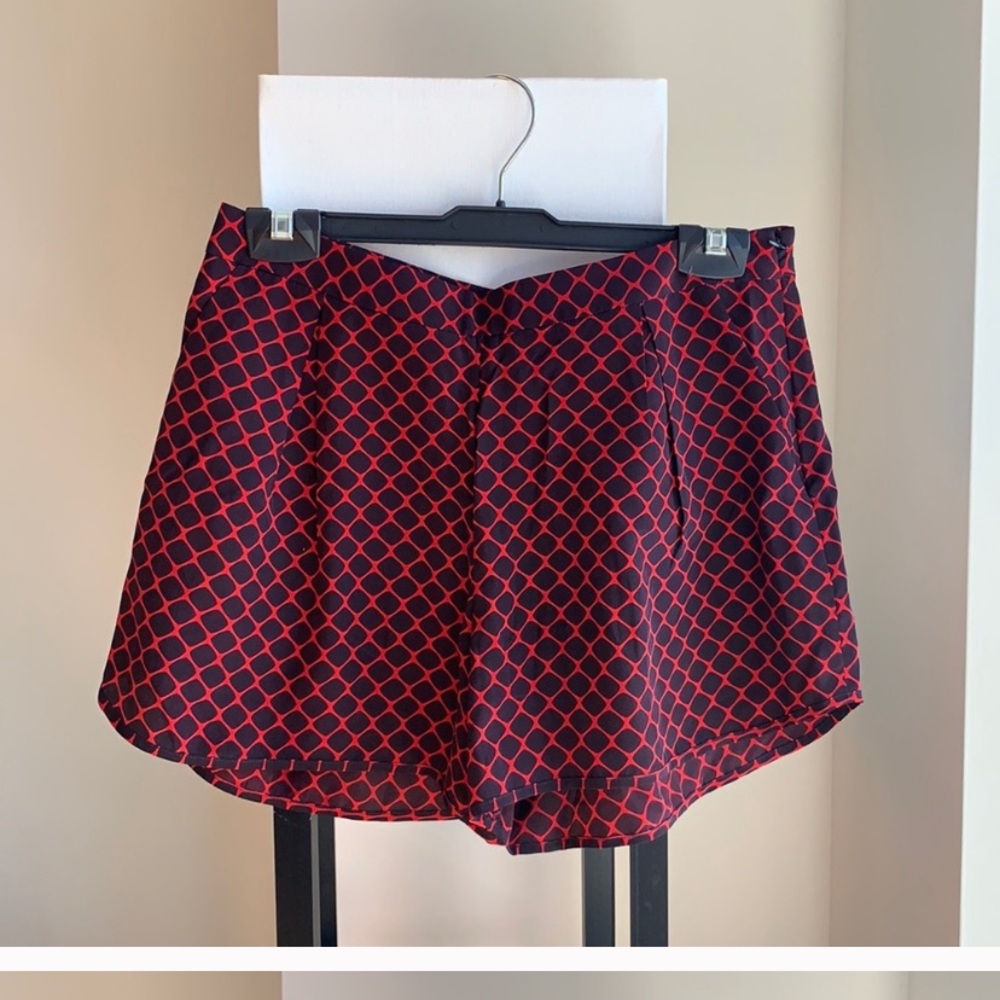 Club Monaco red silk pattern short